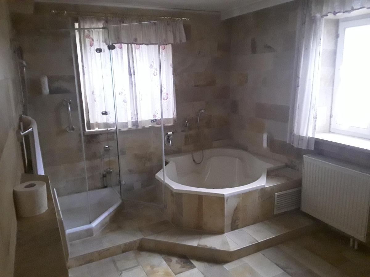 Hotel Feiler Muggendorf  Екстер'єр фото